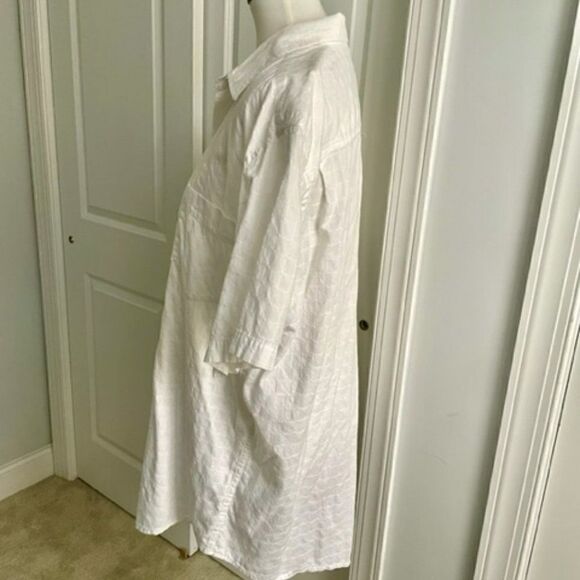 GAP Men's White Button Down Short Sleeve Shirt XL - Picture 2 of 6